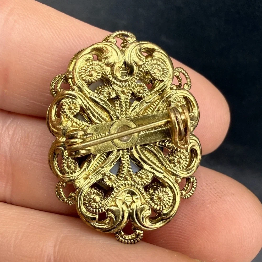 Vintage Western Germany Brooch Courting Couple Porcelain Gold Tone Filigree